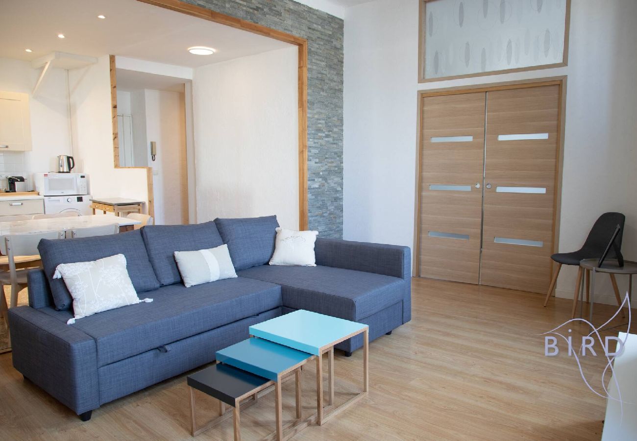 Appartement à Antibes - Bel appartement sur la Place Nationale Antibes 