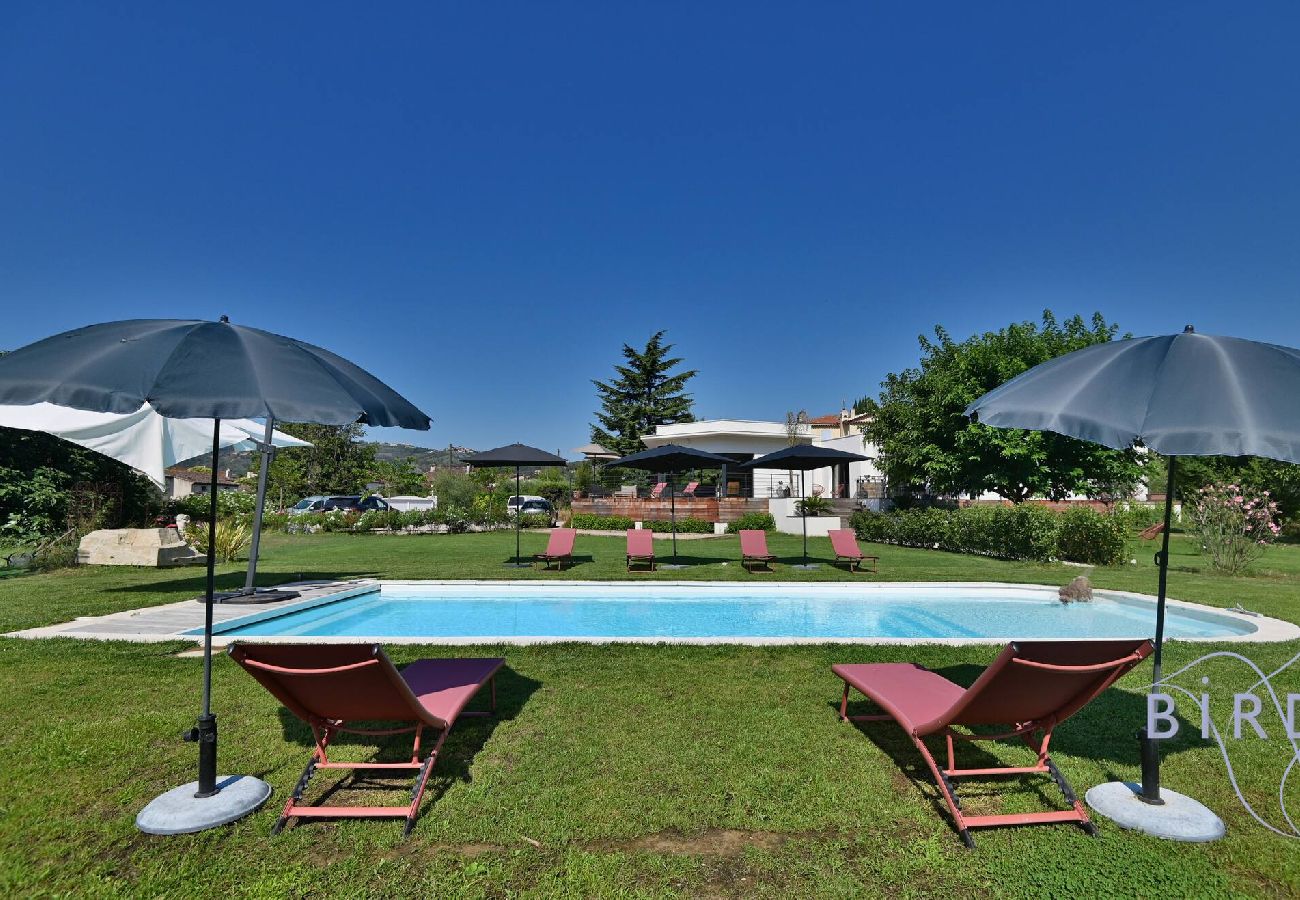 Villa à Pégomas - Belle contemporaine 200m piscine bord rivière 