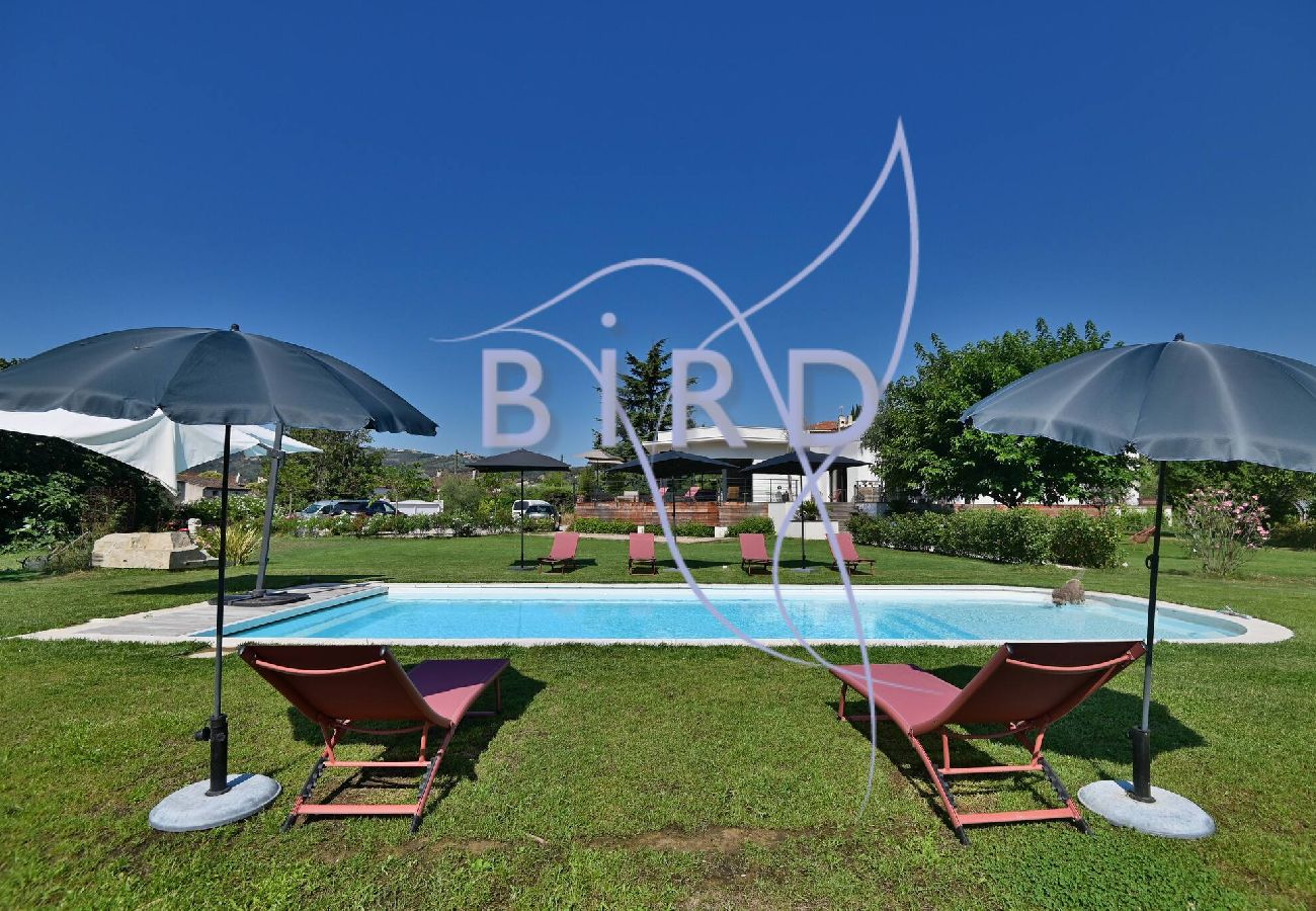 Villa à Pégomas - Belle contemporaine 200m piscine bord rivière 