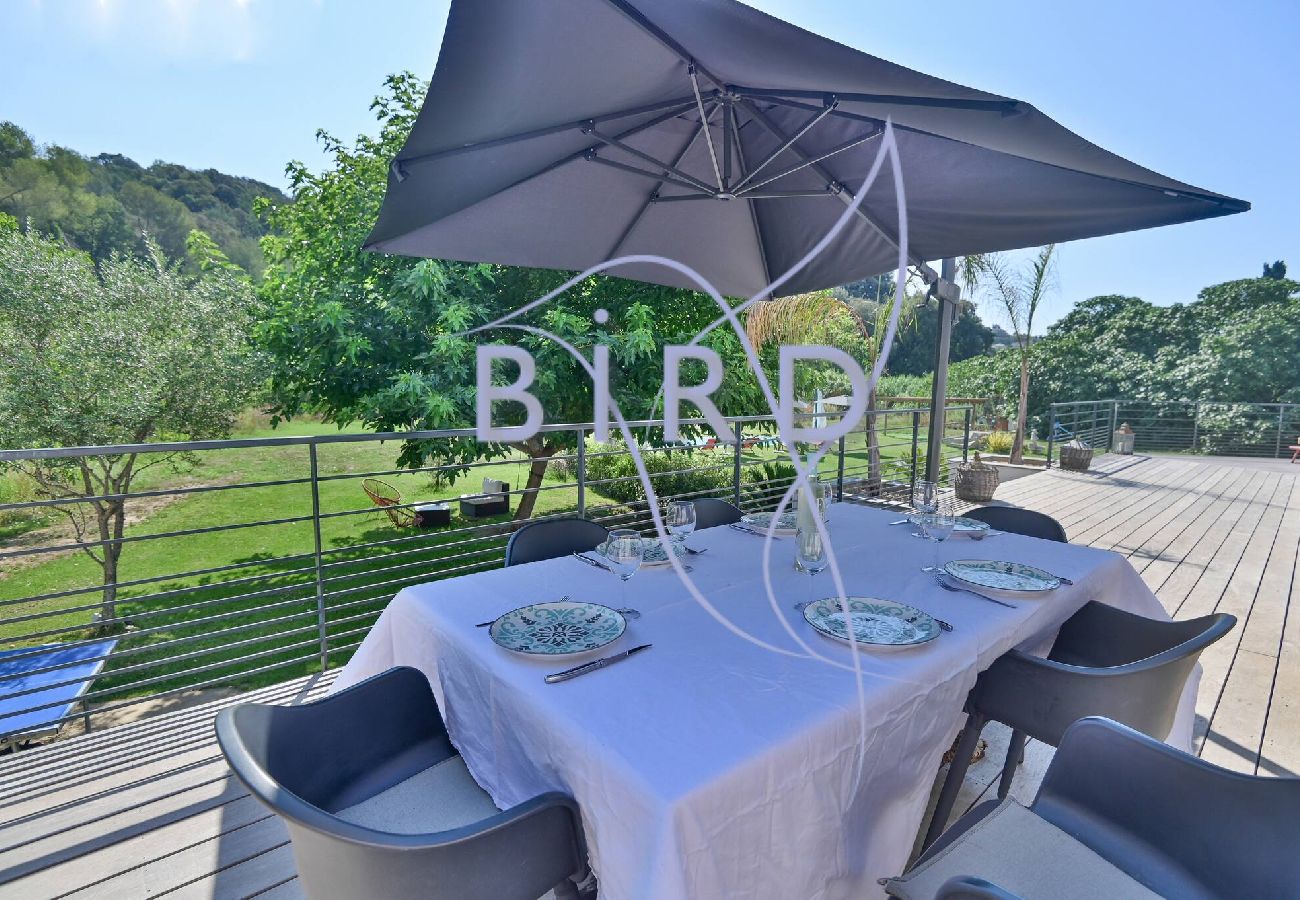 Villa à Pégomas - Belle contemporaine 200m piscine bord rivière 