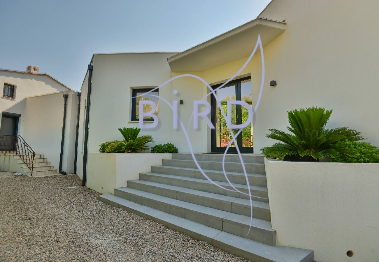 Villa à Pégomas - Belle contemporaine 200m piscine bord rivière 