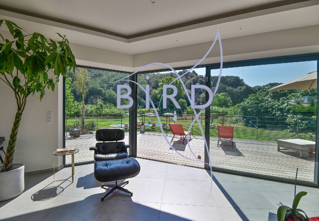 Villa à Pégomas - Belle contemporaine 200m piscine bord rivière 