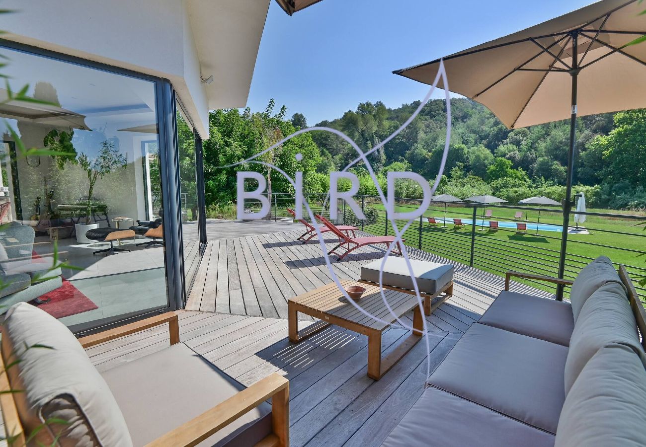 Villa à Pégomas - Belle contemporaine 200m piscine bord rivière 