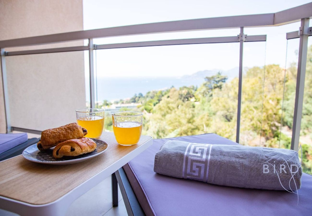 Appartement à Cannes - Luxueux appartement Cannes Vue Mer et Piscine A 