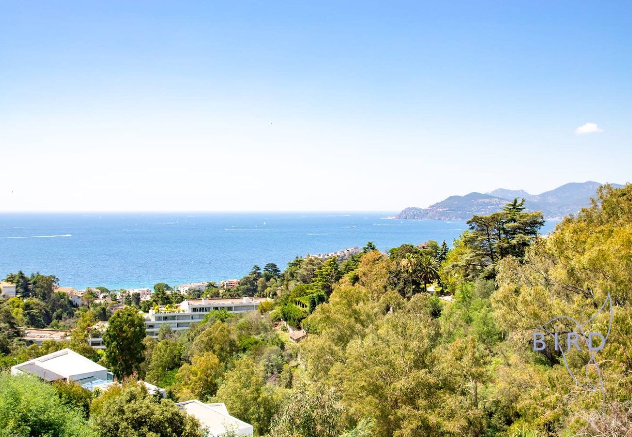 Appartement à Cannes - Luxueux appartement Cannes Vue Mer et Piscine A 