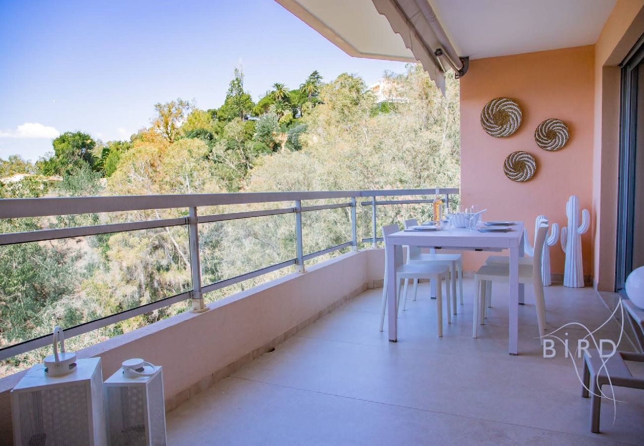 Appartement à Cannes - Luxueux appartement Cannes Vue Mer et Piscine A 