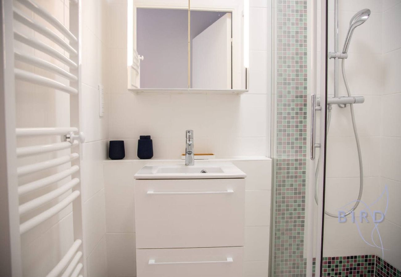 Appartement à Cannes - Luxueux appartement Cannes Vue Mer et Piscine A 