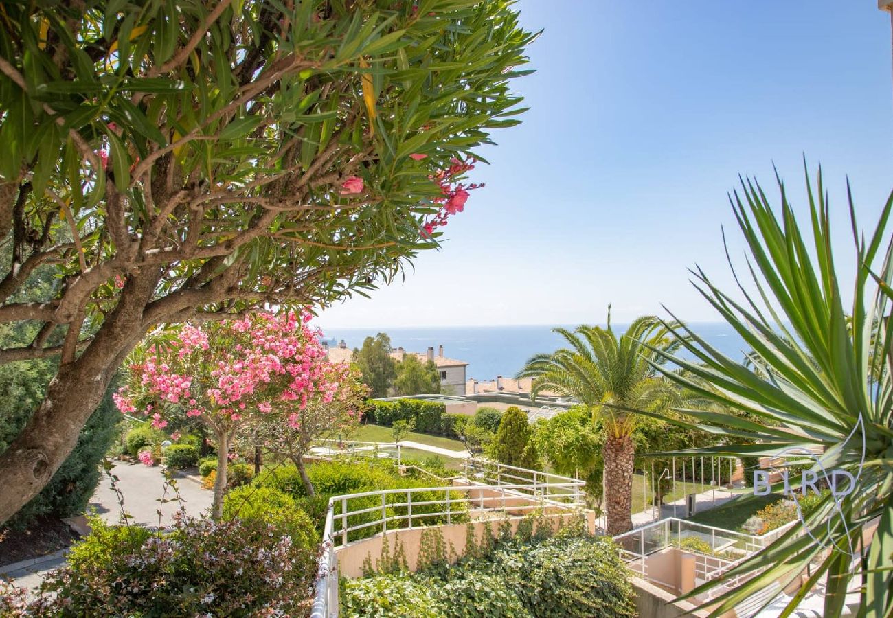 Appartement à Cannes - Luxueux appartement Cannes Vue Mer et Piscine A 
