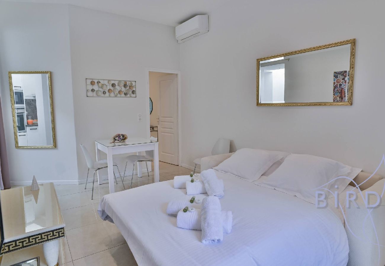Appartement à Vallauris - Idéal sans voiture - Au cœur de golfe Juan 