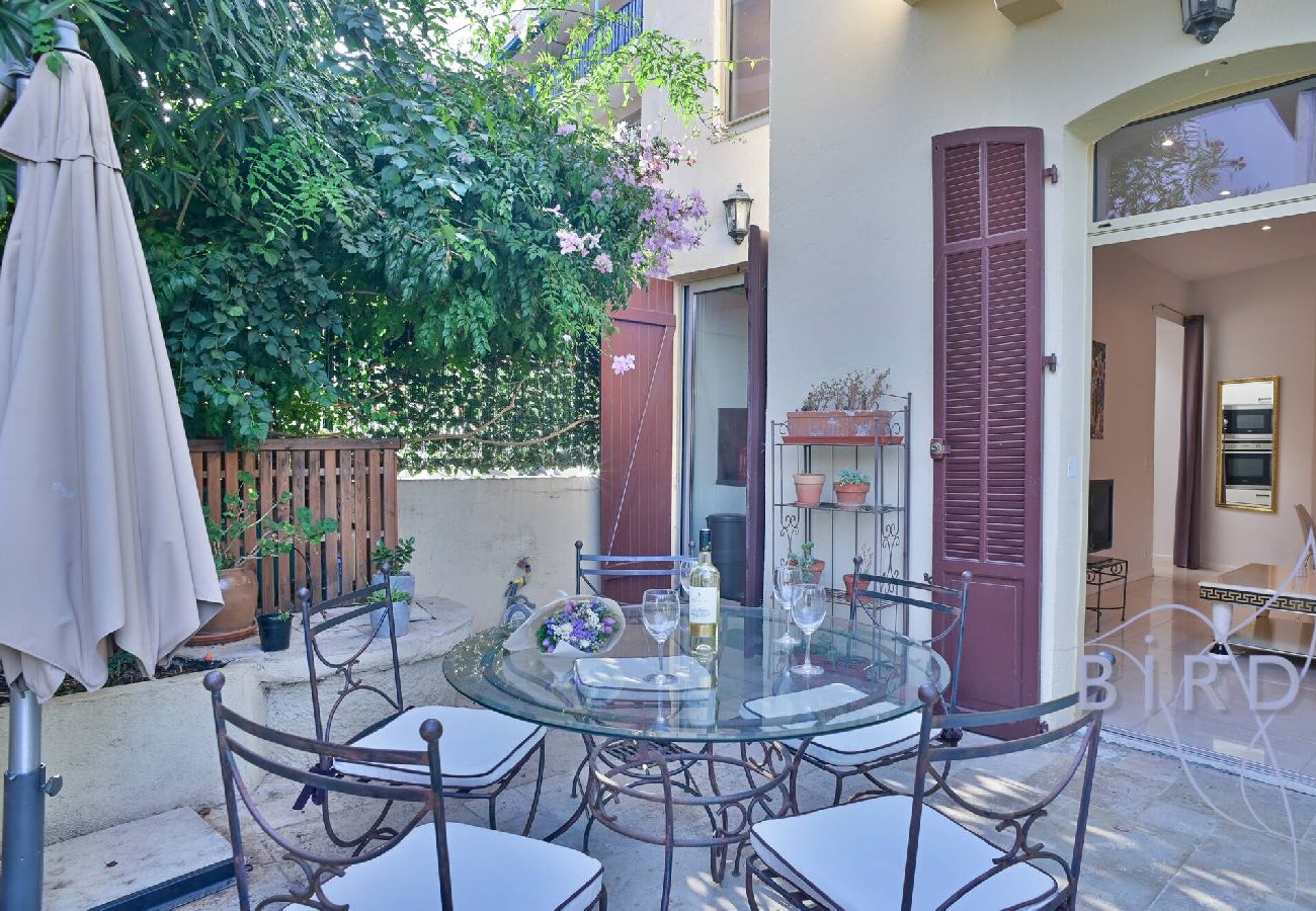 Appartement à Vallauris - Idéal sans voiture - Au cœur de golfe Juan 