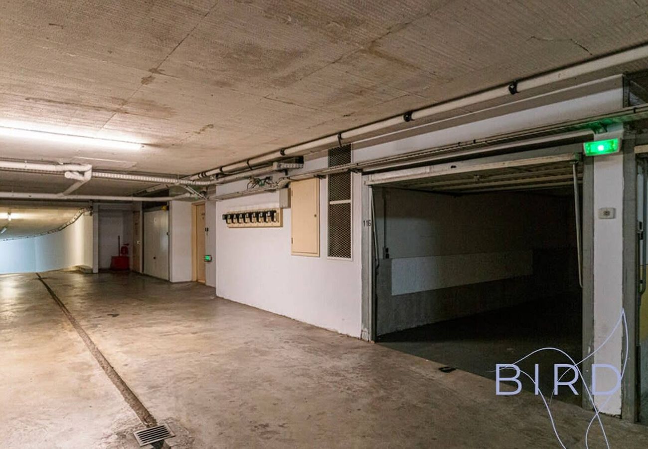Appartement à Antibes - Spacieux T3 Piscine et Parking 