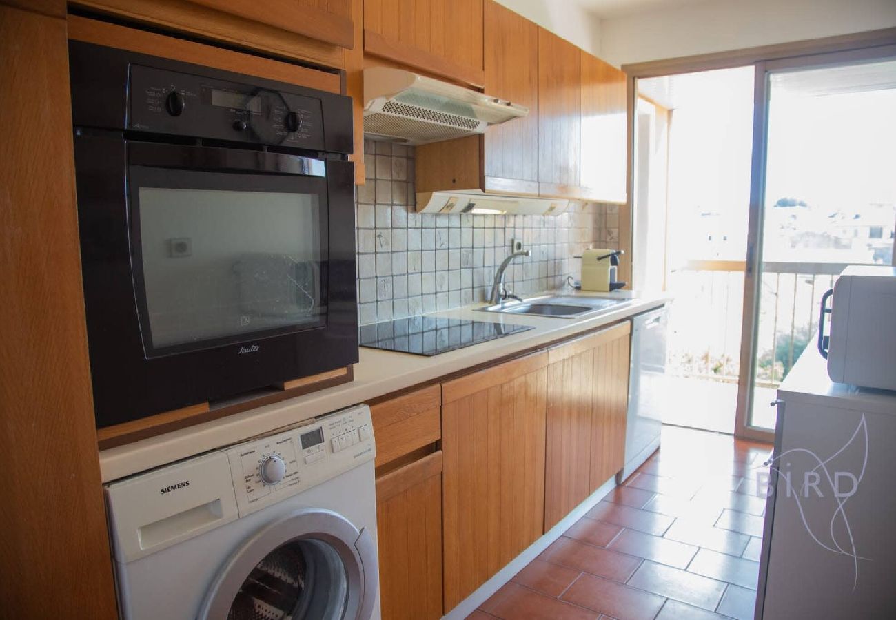 Appartement à Antibes - Grand duplex au coeur du Viel Antibes 