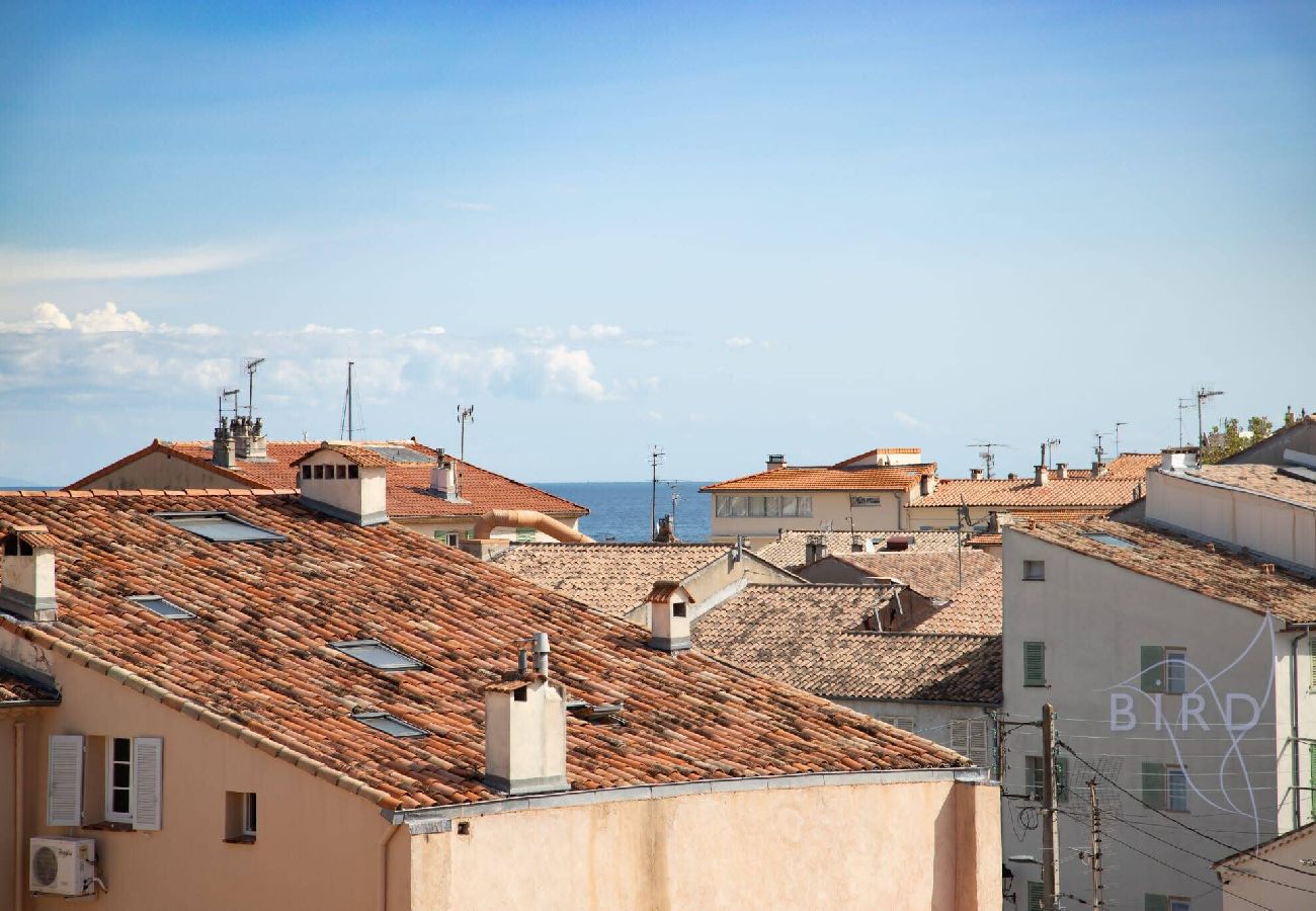 Appartement à Antibes - Grand duplex au coeur du Viel Antibes 