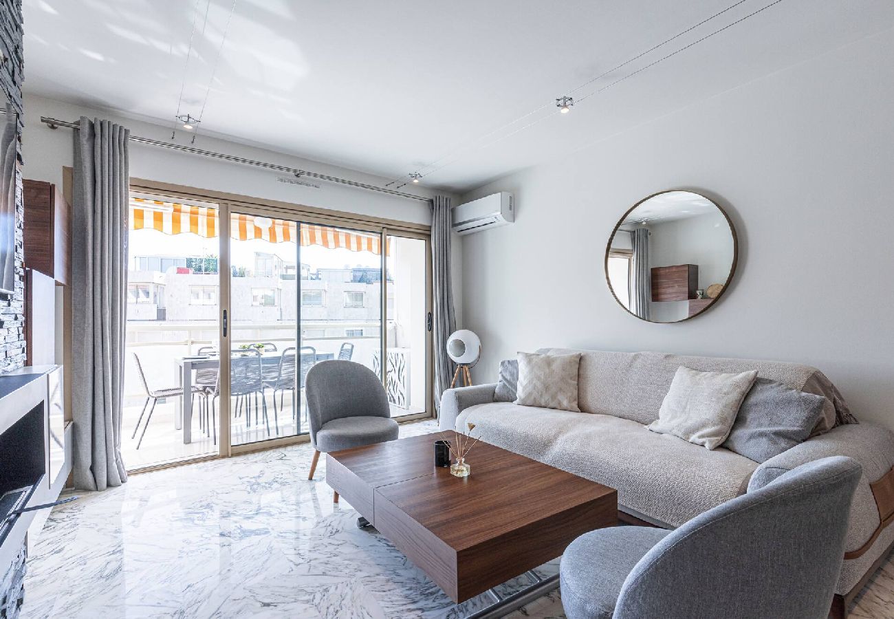 Appartement à Cannes - Beau 3 P au coeur de Cannes 