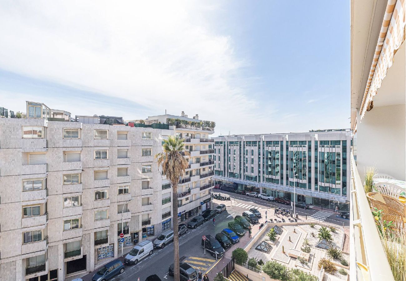 Appartement à Cannes - Beau 3 P au coeur de Cannes 