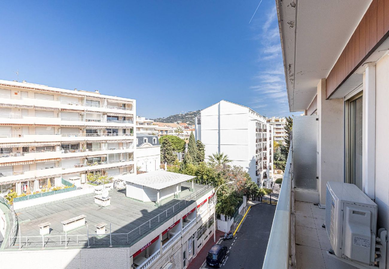 Appartement à Cannes - Beau 3 P au coeur de Cannes 