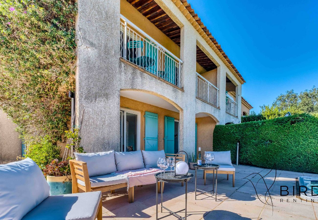 Maison à Biot - Bien-Être Assuré avec piscine et sauna 