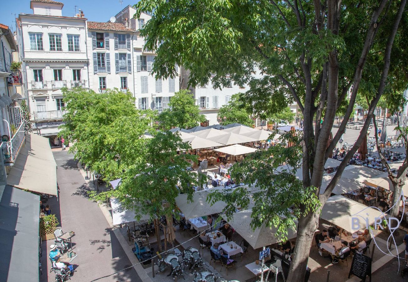 Appartement à Antibes - Charmant T2 lumineux au cœur du Vieil Antibes – Place Nationale