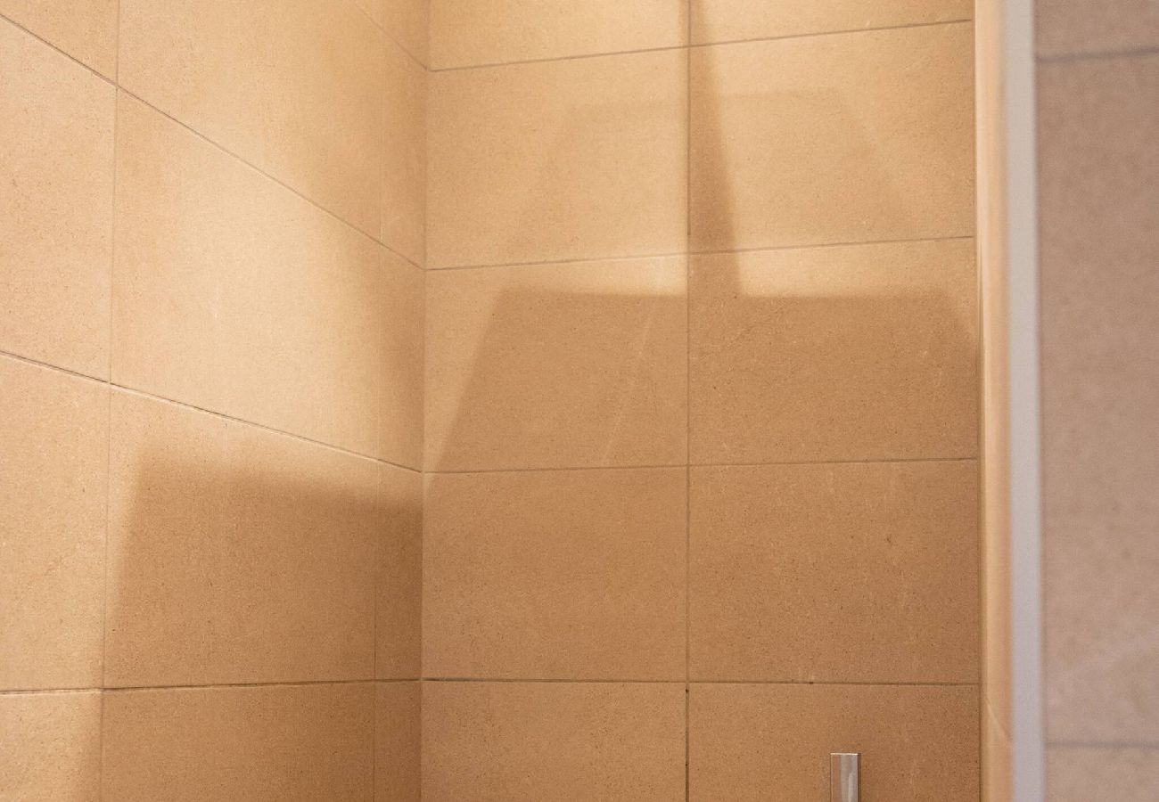 Appartement à Antibes - Charmant T2 lumineux au cœur du Vieil Antibes – Place Nationale