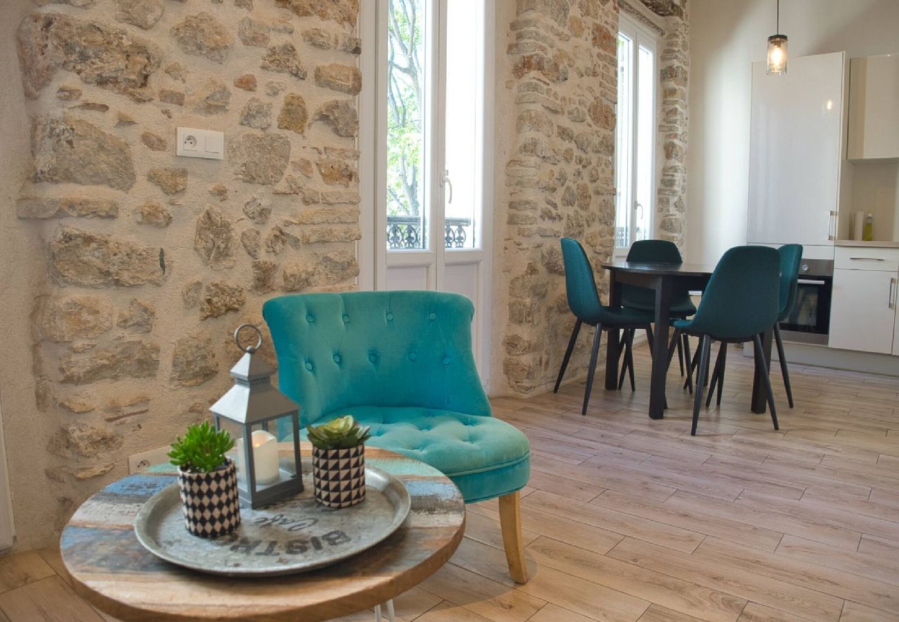 Appartement à Antibes - Charmant T2 lumineux au cœur du Vieil Antibes – Place Nationale