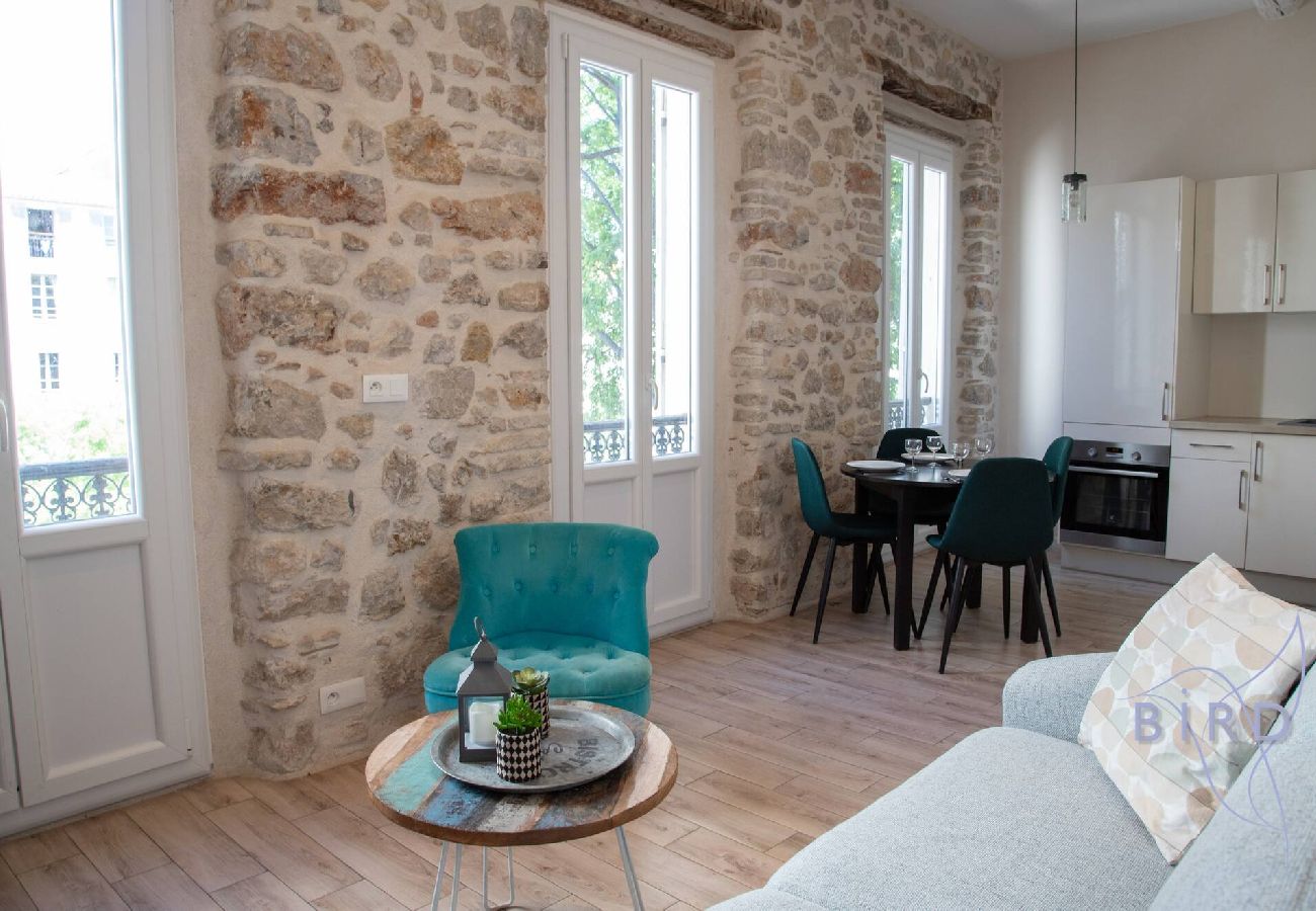 Appartement à Antibes - Charmant T2 lumineux au cœur du Vieil Antibes – Place Nationale