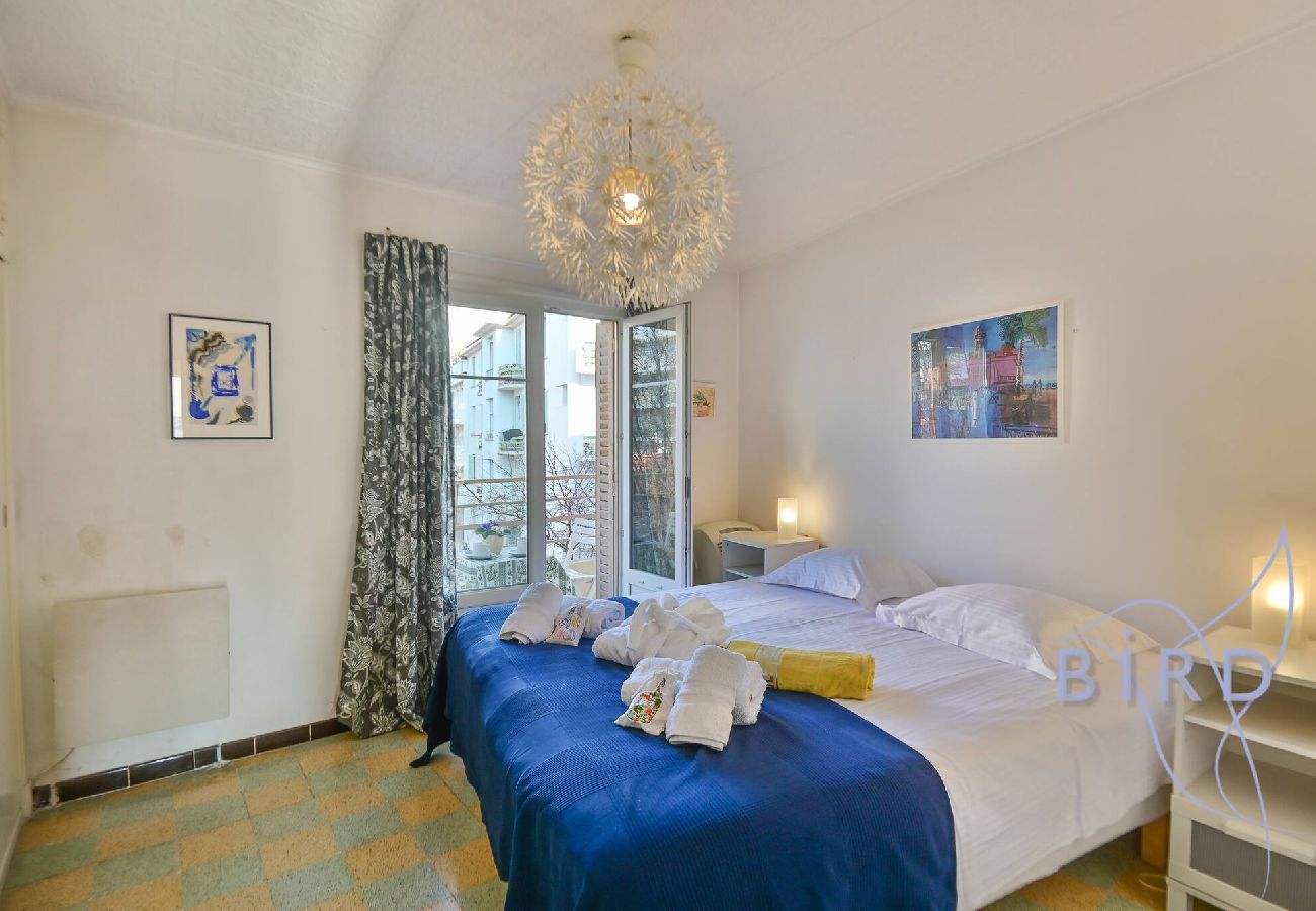 Appartement à Antibes - A 2 pas de la vieille ville et de la mer 