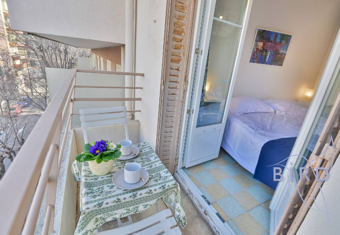 Appartement à Antibes - A 2 pas de la vieille ville et de la mer 