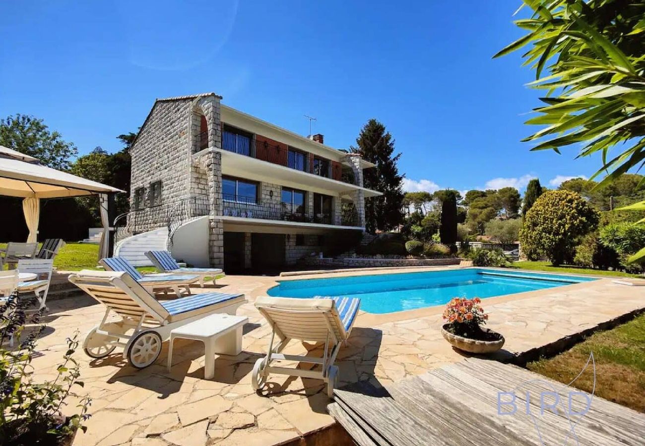 Villa à Mougins - LES CEDRES