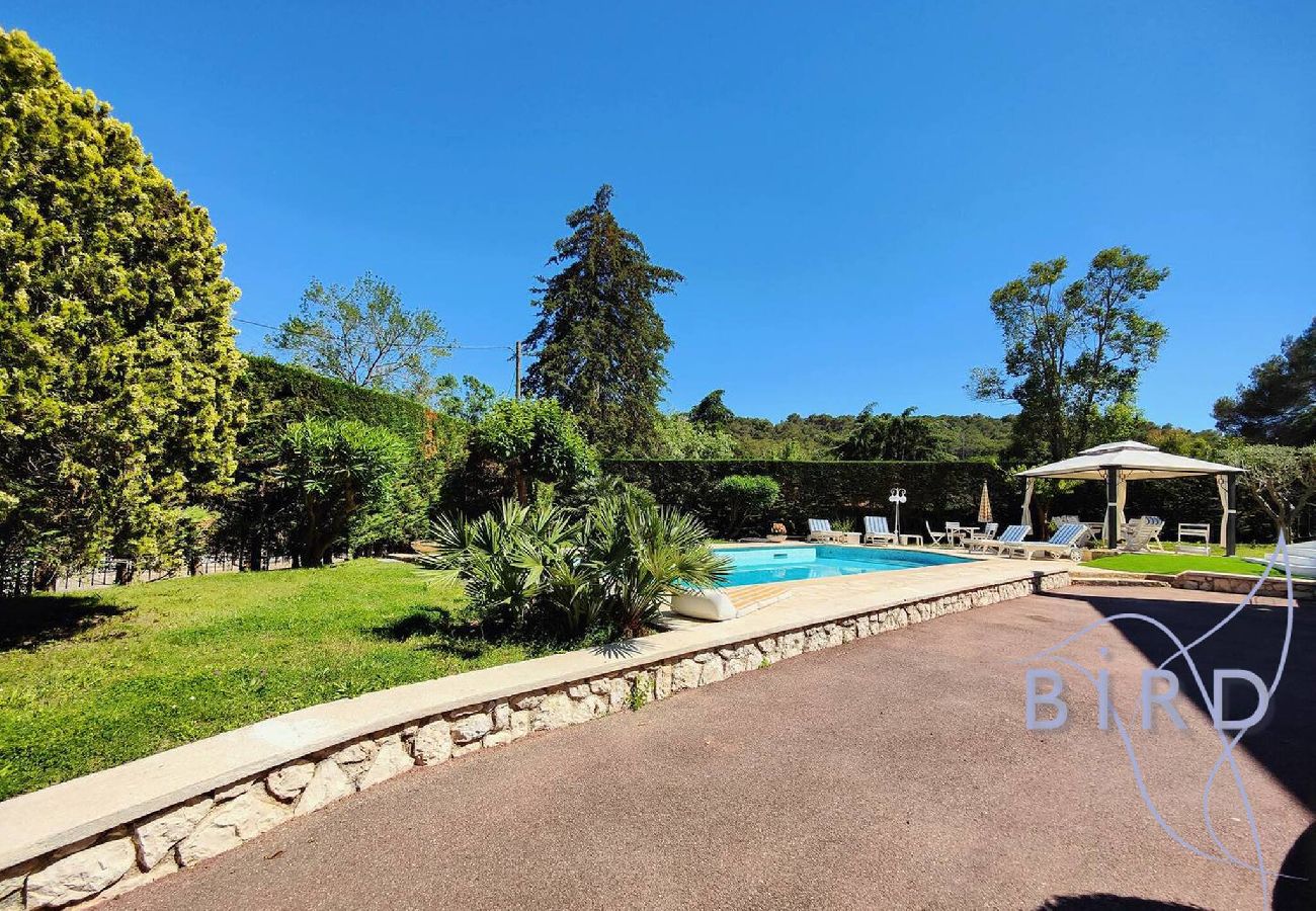 Villa à Mougins - Magnifique demeure avec piscine et jardin Mougins 