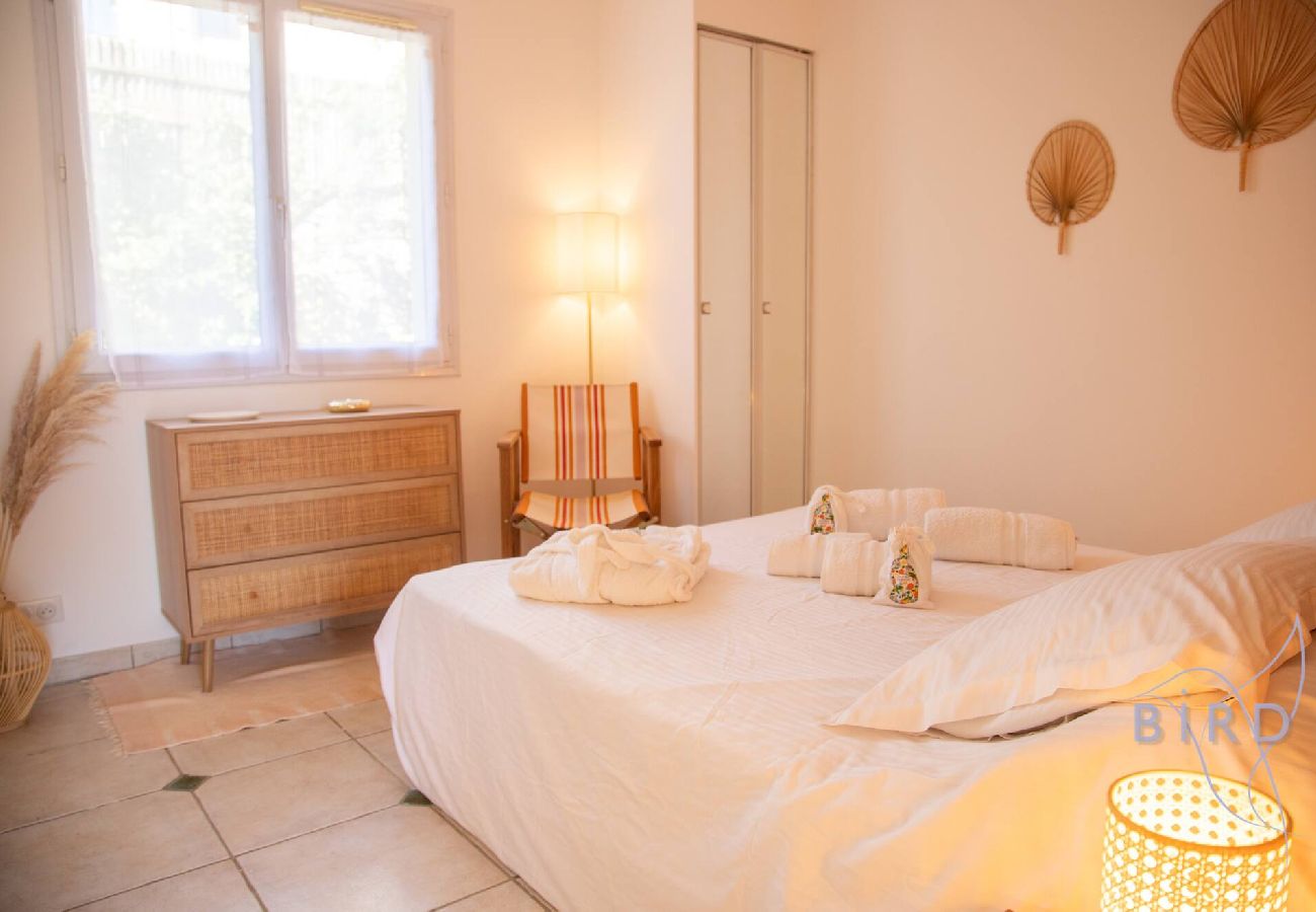Villa à Le Cannet - Jolie villa avec Piscine et vue mer hauteurs de 