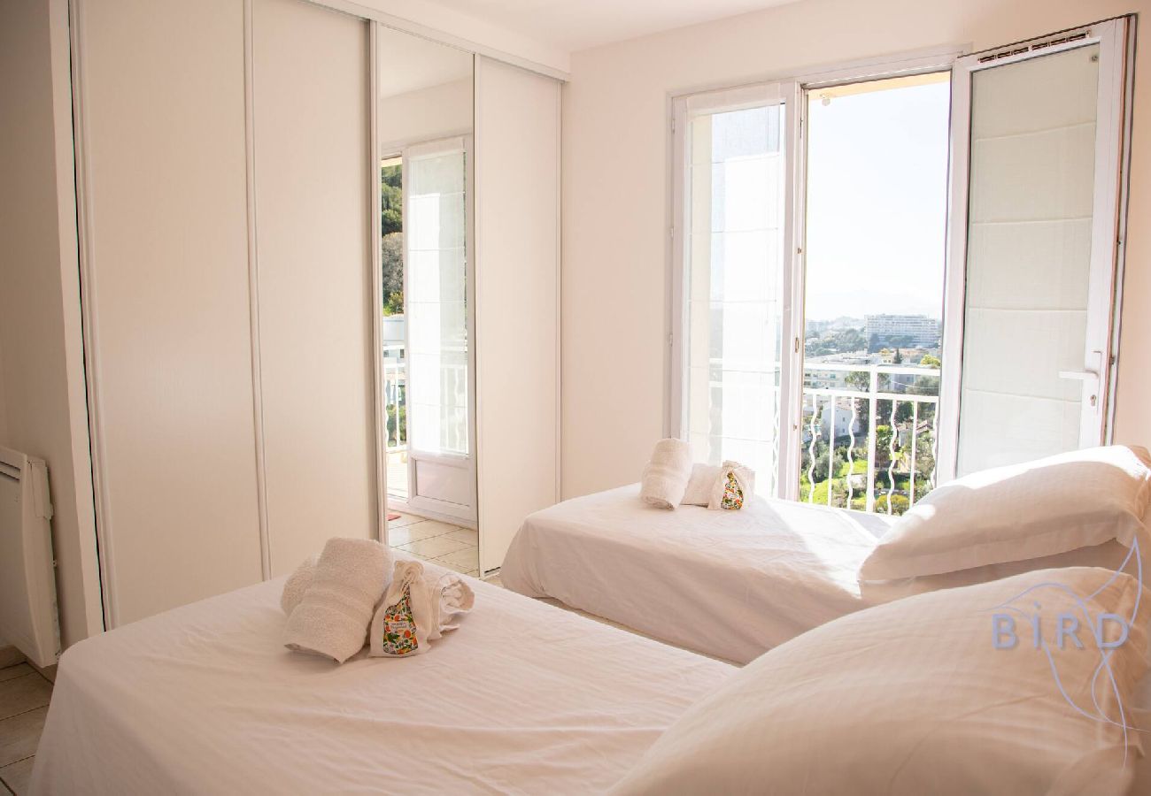 Villa à Le Cannet - Jolie villa avec Piscine et vue mer hauteurs de 