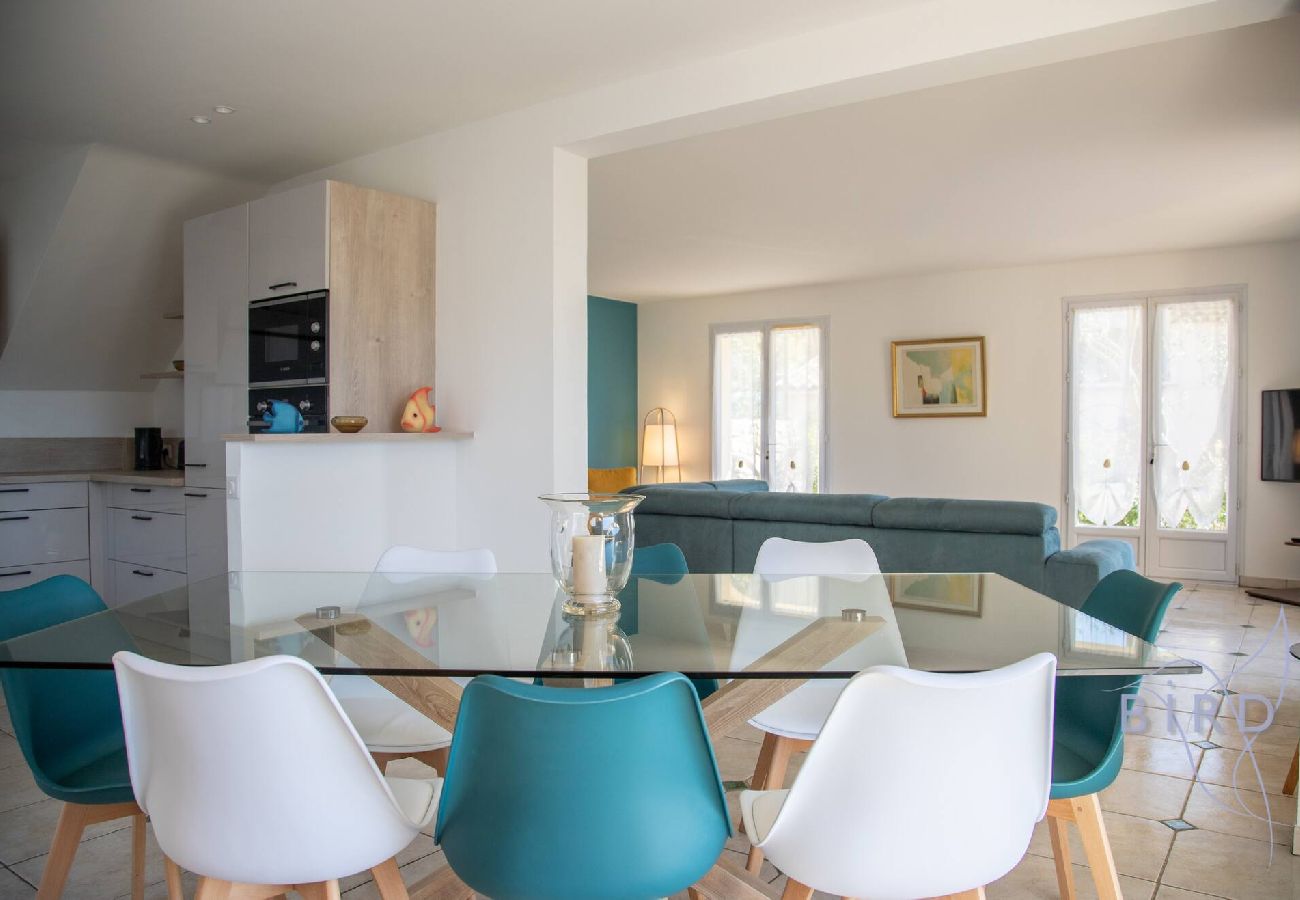 Villa à Le Cannet - Jolie villa avec Piscine et vue mer hauteurs de 