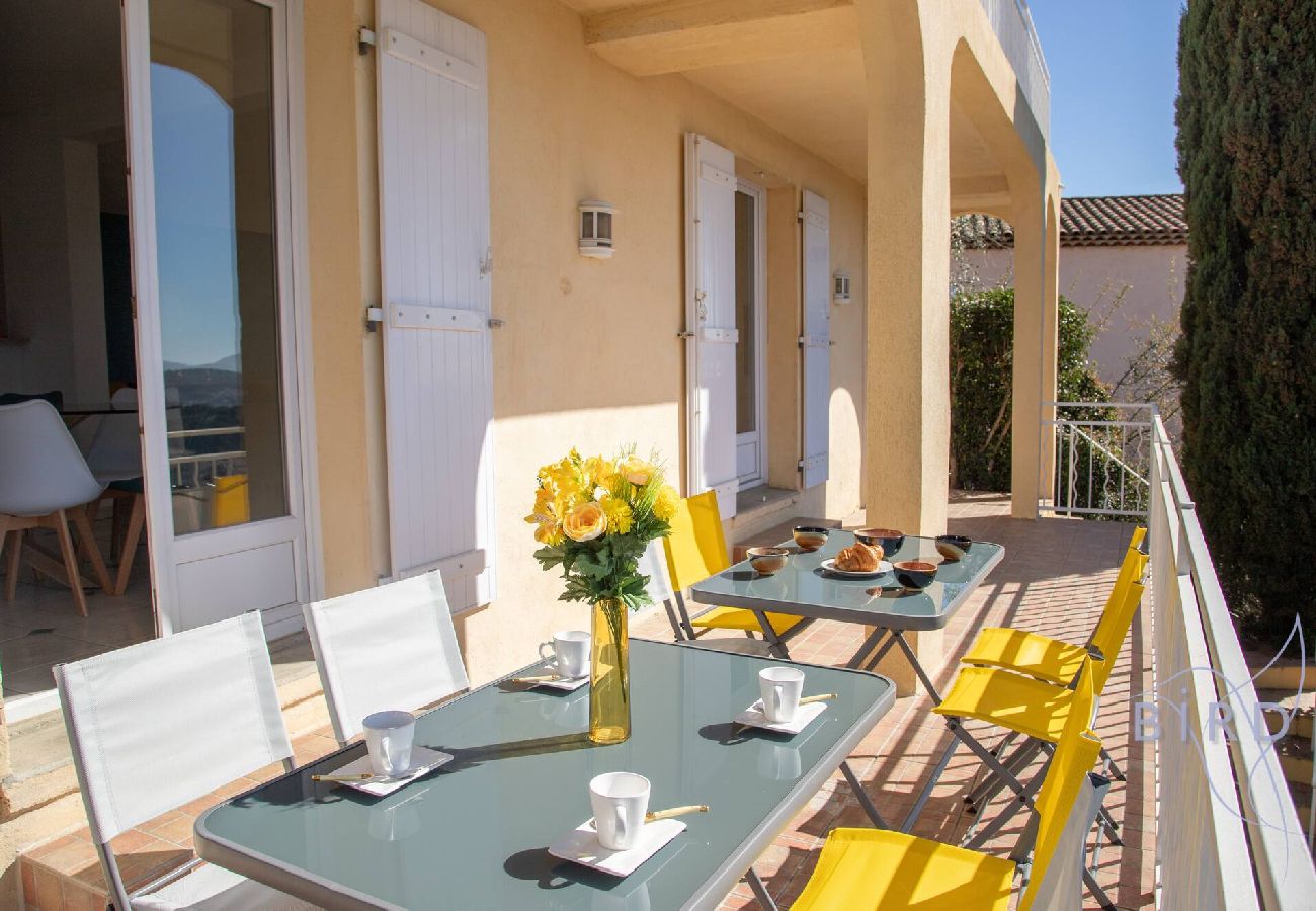 Villa à Le Cannet - Jolie villa avec Piscine et vue mer hauteurs de 