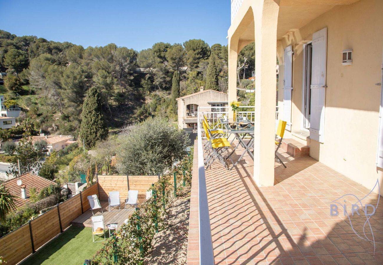 Villa à Le Cannet - Jolie villa avec Piscine et vue mer hauteurs de 