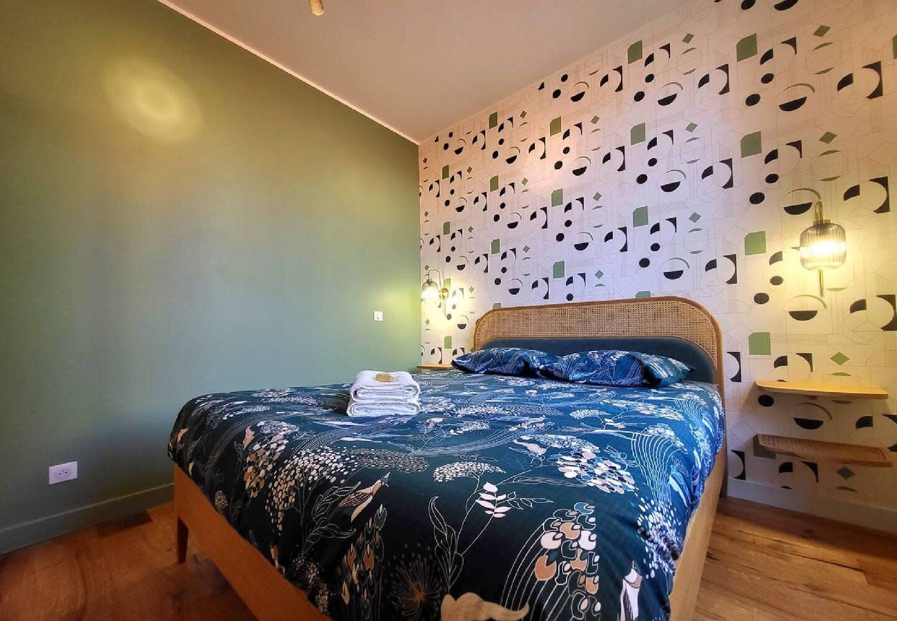 Appartement à Antibes - la GAROUPE Emplacement exceptionnel entre Vieille Ville & plages