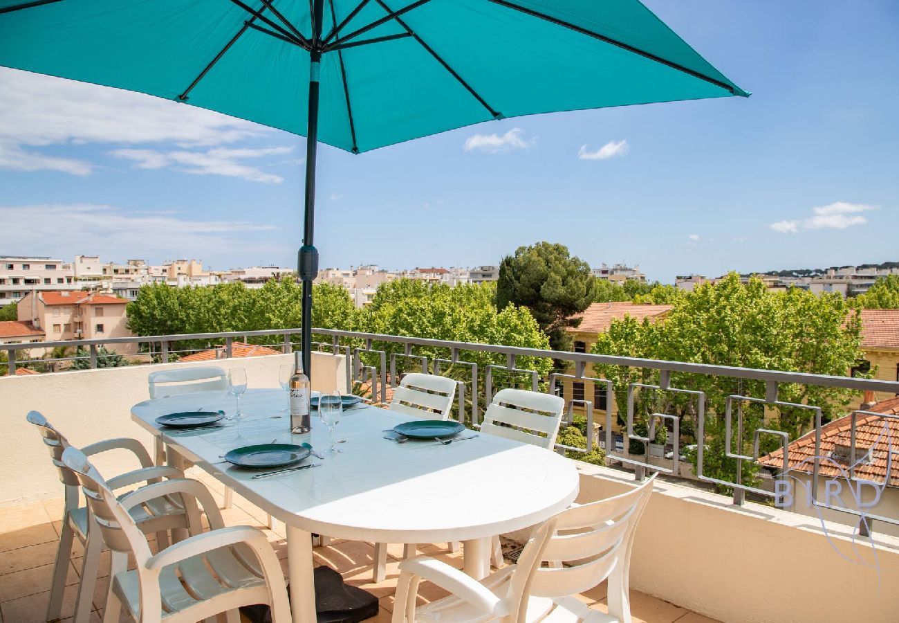 Appartement à Antibes - Superbe appartement vue dégagée sur les toits 