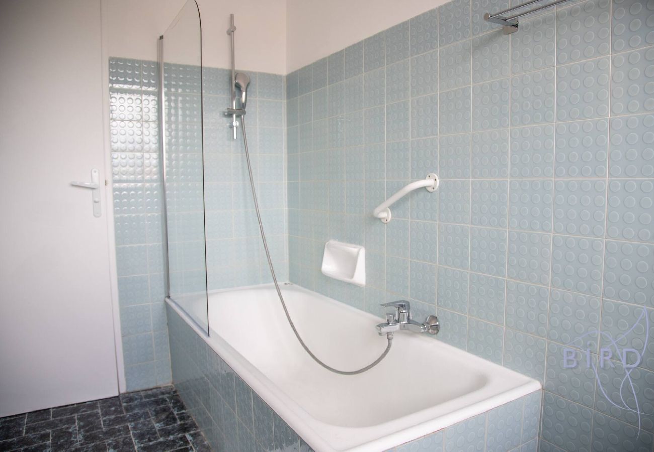 Appartement à Antibes - Superbe appartement vue dégagée sur les toits 
