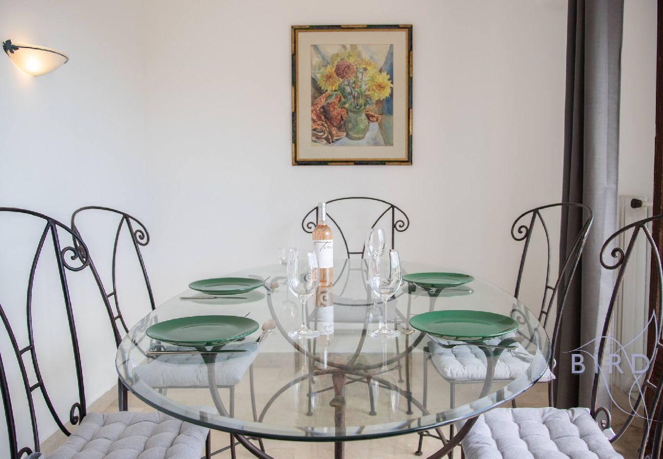 Appartement à Antibes - Superbe appartement vue dégagée sur les toits 