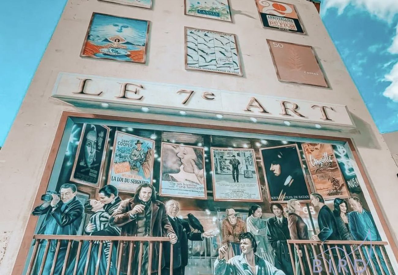 Studio à Cannes - Spacieux studio à 4min à pied des Plages 