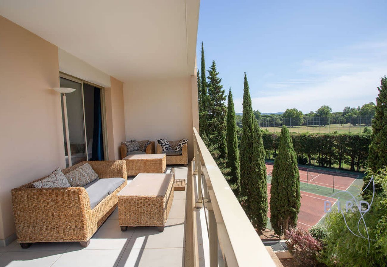 Appartement à Mandelieu-la-Napoule - Bel appartement à l'orée du golf 