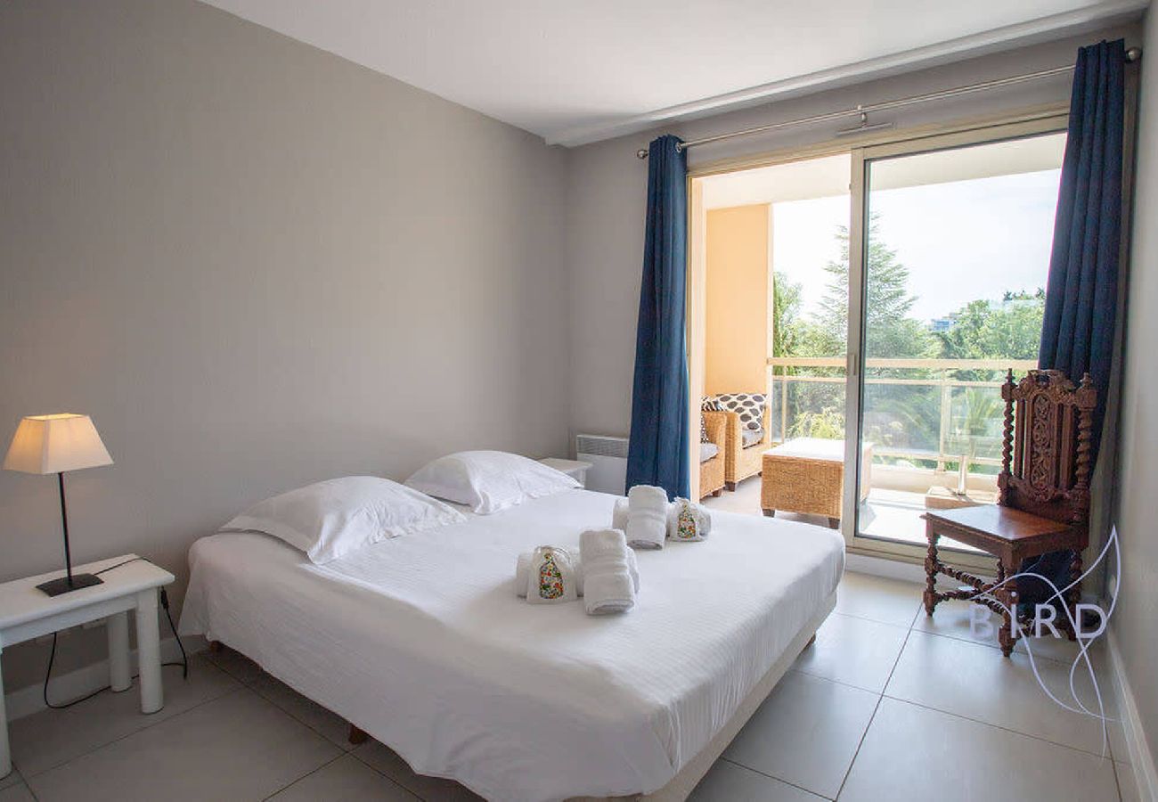 Appartement à Mandelieu-la-Napoule - Bel appartement à l'orée du golf 
