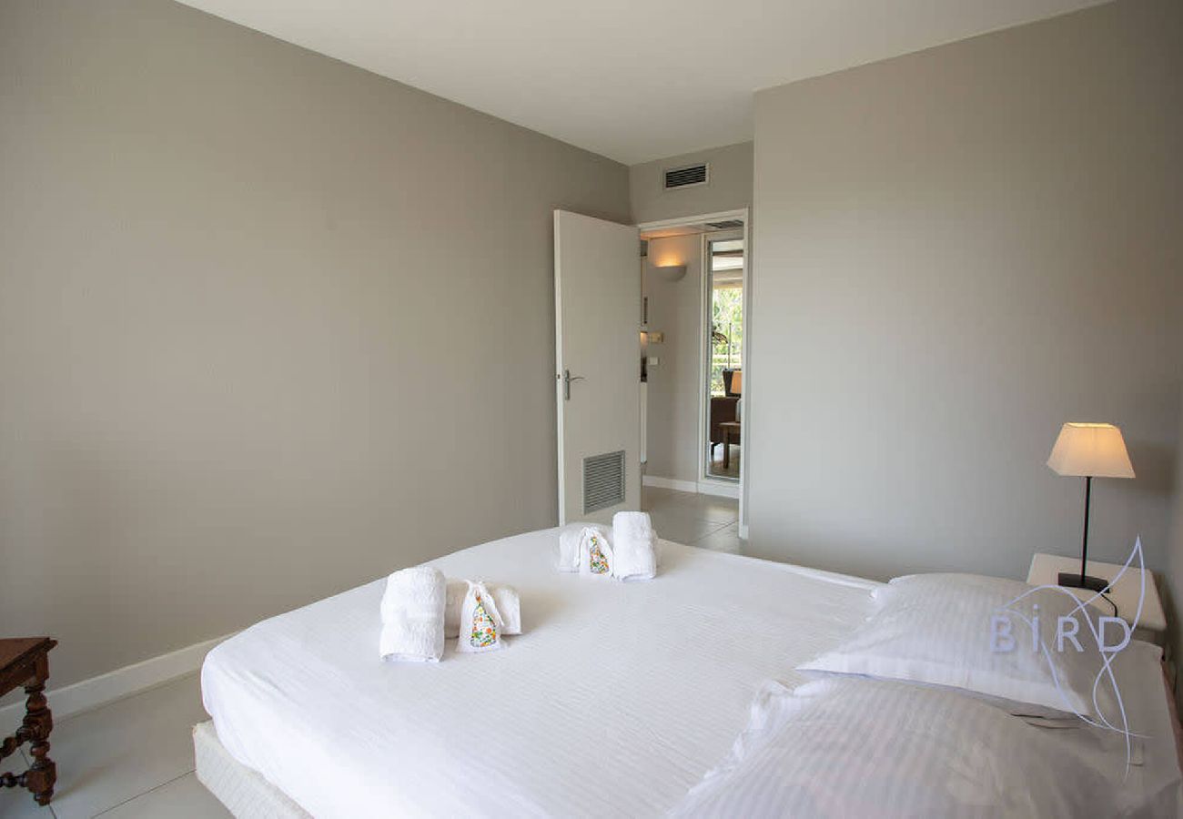 Appartement à Mandelieu-la-Napoule - Bel appartement à l'orée du golf 