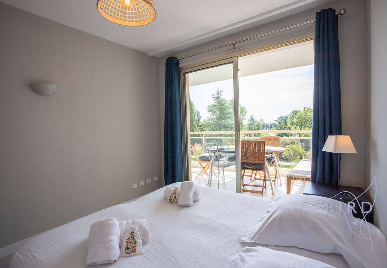 Appartement à Mandelieu-la-Napoule - Bel appartement à l'orée du golf 