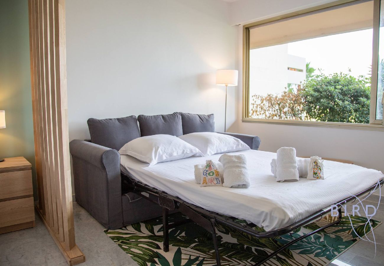 Studio à Antibes - Grand Studio Piscine Juan les Pins 