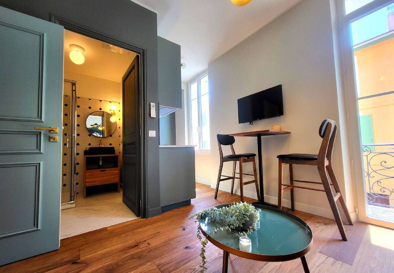 Studio à Antibes - Joli Studio L'Olivette 