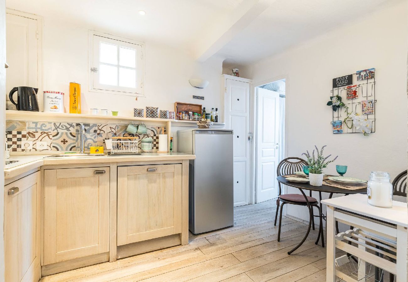 Appartement à Cannes - Atypique 2 pièces coeur du Suquet à Cannes 