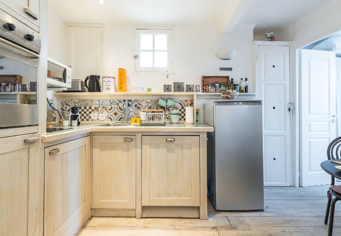 Appartement à Cannes - Atypique 2 pièces coeur du Suquet à Cannes 
