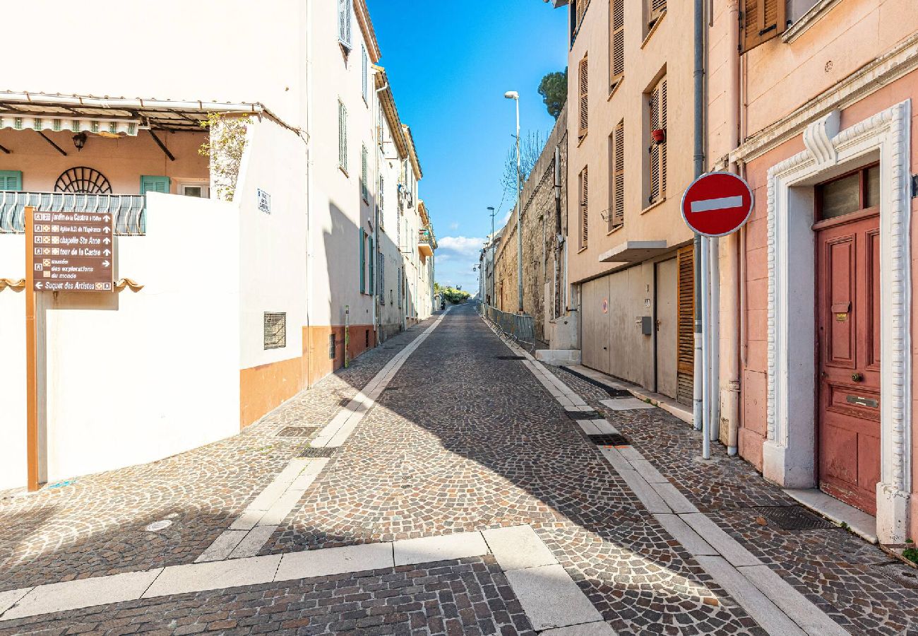 Appartement à Cannes - Atypique 2 pièces coeur du Suquet à Cannes 