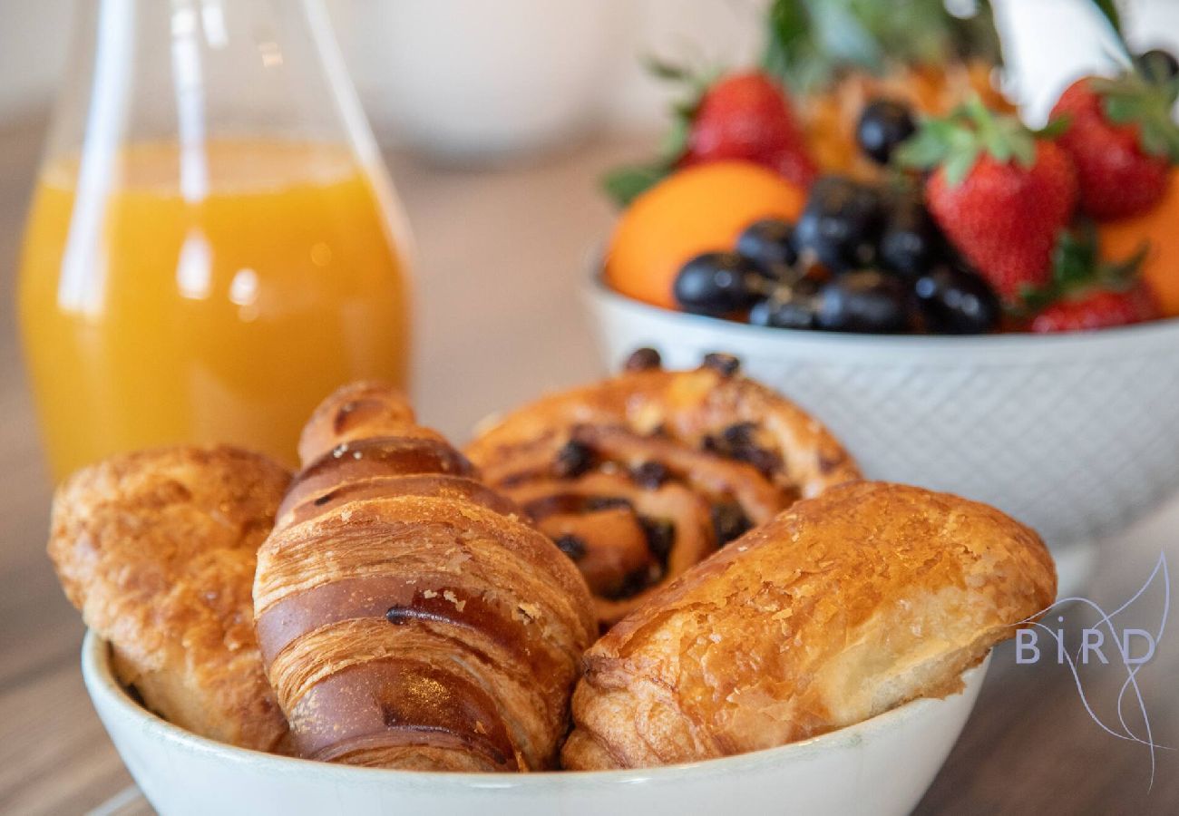 Appartement à Cagnes-sur-Mer - Charme et Authenticité Votre Escapade à 