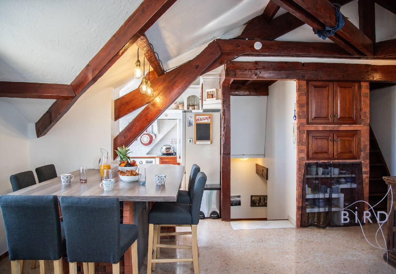Appartement à Cagnes-sur-Mer - Charme et Authenticité Votre Escapade à 